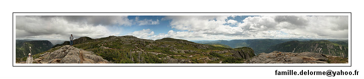 pano-hautes-gorges-360-border.jpg