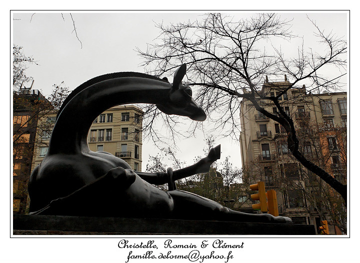 IMG_1322_RD.jpg - La statue de Sophie la Girafe