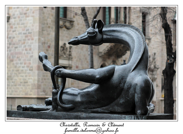 IMG_1323_RD.jpg - La statue de Sophie la Girafe