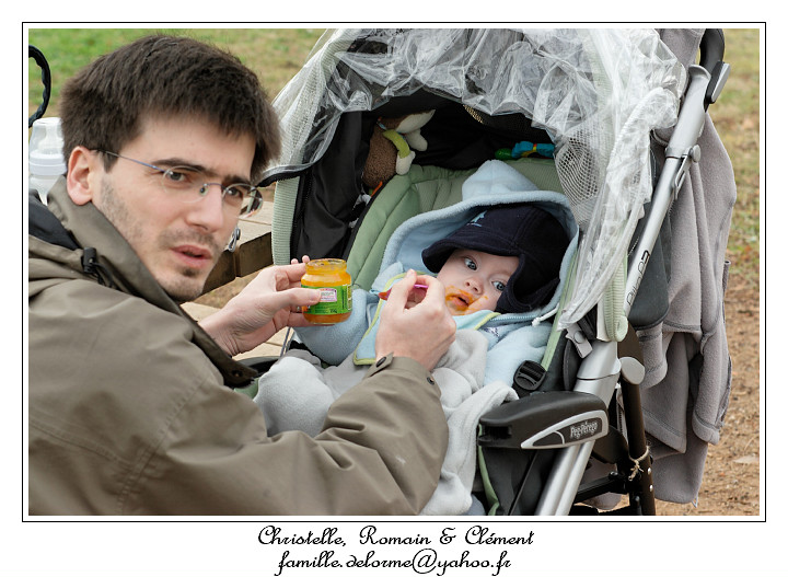 IMG_1743_RD.jpg - Maman, arrte de dranger papa pendant mon repas