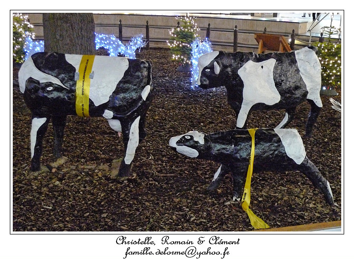 P1020394_RD.jpg - A Milton Keynes, tout est en bton mme les vaches!