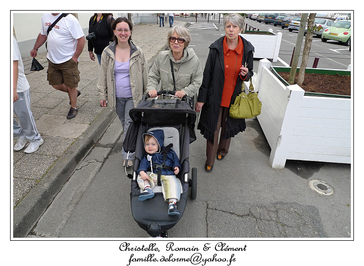 P1000192_RD.jpg - En balade avec maman, mamie et cousine Rene