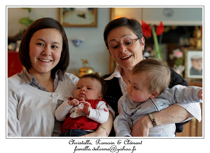 IMG_2403_RD.jpg - Audrey, Cousine Maiwenn, Catherine, Clment (N'est elle pas mignone ma petite cousine?)